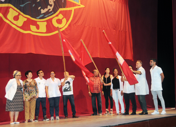 Nuevas generaciones de camagüeyanos celebran con arte su compromiso con la Revolución