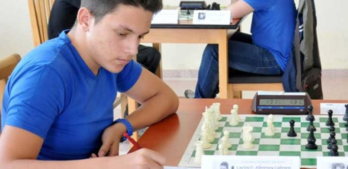 Ajedrecista camagüeyano Albornoz por un puesto del Young Masters