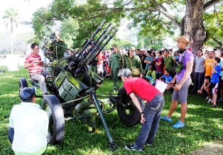 Felicitan a camagüeyanos por logros en la Defensa