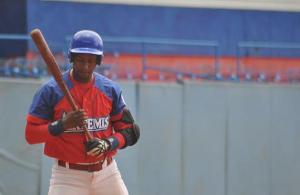 Alexander Ayala, one of the principal figures of the infield, in the newly concluded Provincial competition received a .361, scored in 14 opportunities and impulsed 15 careers.