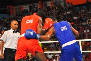  Un pleito de camagüeyanos distinguió la división más “cargada” del boxeo cubano (los 64 kg.). Ni Brown ni Toledo salieron a brindarse cortesías.