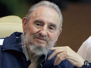 Fidel Castro rinde homenaje a Vilma Espín