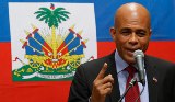 Martelly acepta un gobierno transitorio en Haití, afirma la prensa