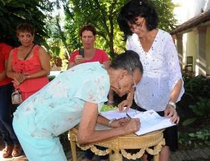 Más camagüeyanas en el Libro del Honor