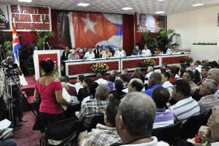 Debate Partido Comunista en Camagüey futuro de principales ramas de la economía