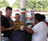 Recibe México dos vuelos de migrantes cubanos desde Centroamérica