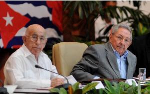 Preside Raúl Castro sesión plenaria del 7mo. Congreso