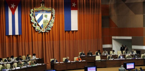 Examinarán diputados programas de la construcción y la industria