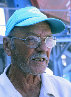 Braulio Romero Alamar después de dejar la paleadora pasó un curso de barrenador y finalmente venció un curso de mecánico A en los talleres ferroviarios de Camagüey. Foto: Orlando Durán Hernández