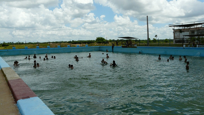 Piscina universitaria: excelente oferta para veranear