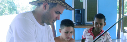 Jugar con la manos