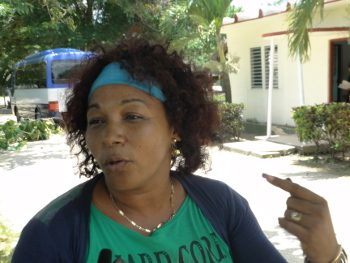 Dayamí Sariol Ceija explicó que desde su apertura, el centro rehabilita a personas con problemas sociales, como el alcoholismo.