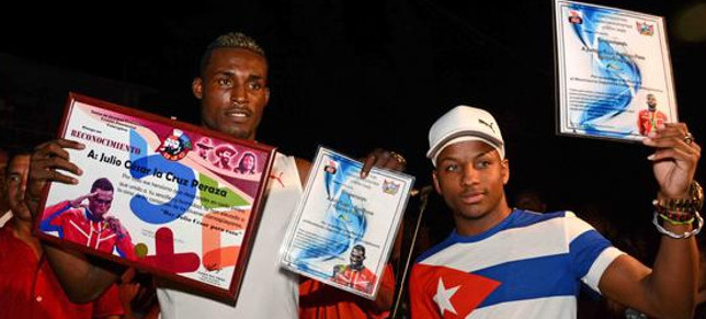 Festeja Julio César La Cruz en Camagüey su título olímpico