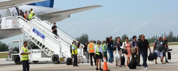 John Kerry saluda reinicio de vuelos comerciales de EE.UU. a Cuba