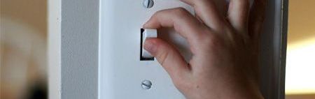 Si se ahorra energía eléctrica se protege el medio ambiente