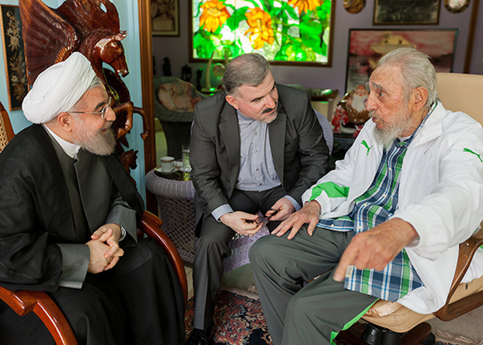 Foto: Tomada de cubadebate.cu Amistoso encuentro  entre el Presidente de Irán y Fidel