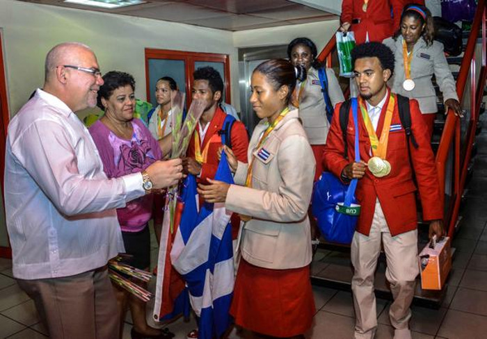 En Cuba atletas paralímpicos y sus 15 medallas