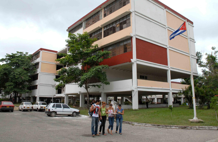 A pesar del bloqueo, la excelencia es objetivo de Universidad de Camagüey