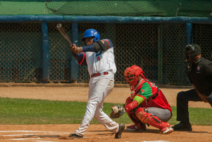 Cuban Baseball: Camaguey ties 1-1 the Playoff Series