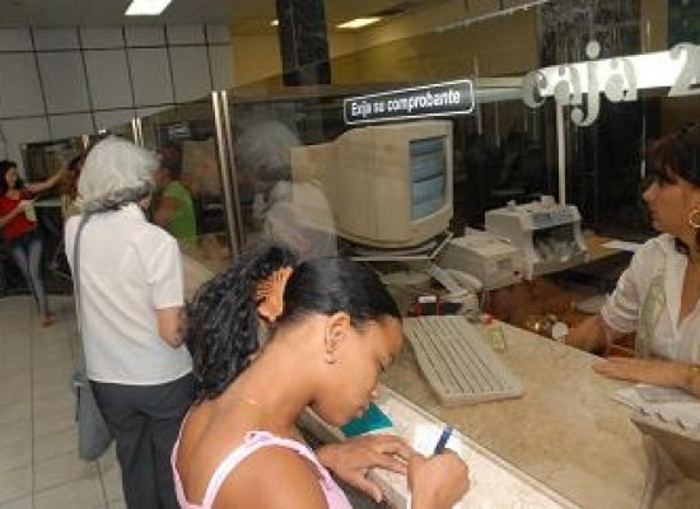 Millonaria clientela en el Banco Popular de Ahorro