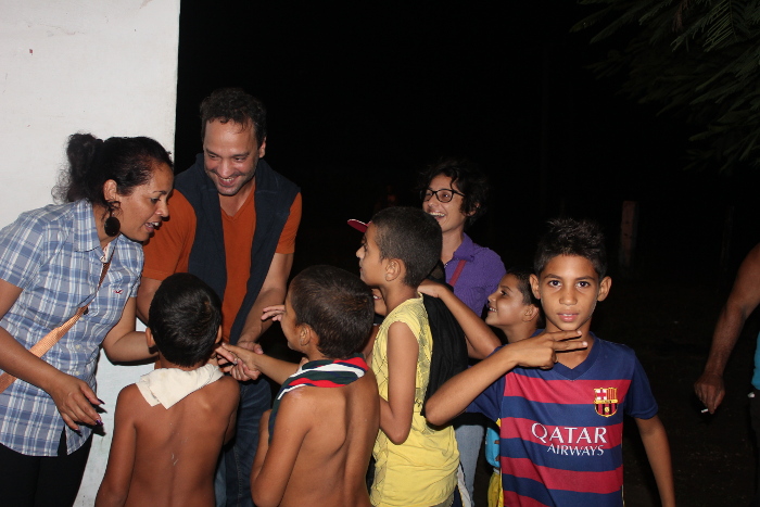 Rosaida Rodríguez también desea que los niños para los que trabaja Televisión Serrana disfruten de Esteban junto a su director.