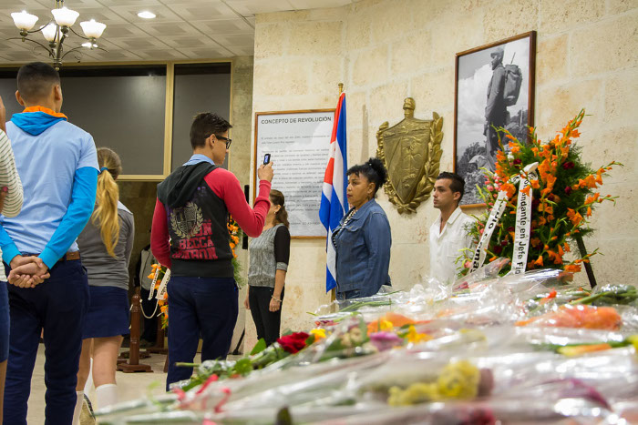 Los jóvenes camagüeyanos están con Fidel