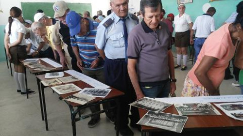 Al culminar el acto, se abrió una exposición dedicada al héroe, desde la cual se muestra una gran parte de su vida.
