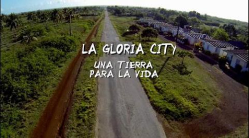 Los estudios cinematográficos Mundo Latino presentaron el documental “Gloria City una tierra para la vida” cinta realizada con la colaboración de campesinos y vecinos de la comunidad.