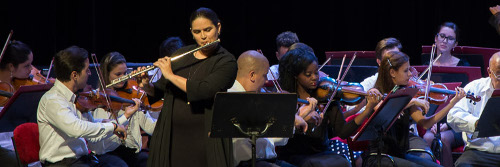 Tibieza de notas: Niurka González y la Sinfónica de Camagüey