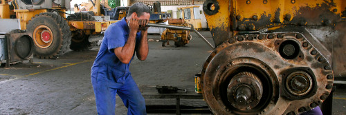 Montaje de nueva planta de rodaje para reparar equipos pesados