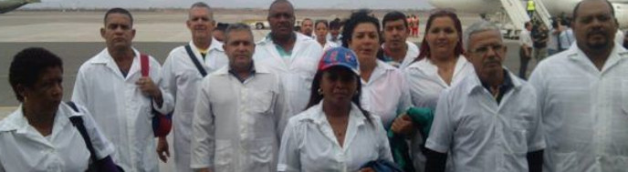Médicos cubanos enfrentan compleja situación en Perú