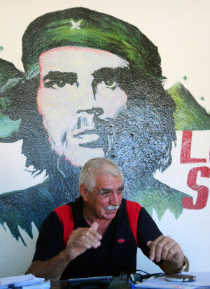 Eduardo Pérez Abreu, director de la "La Lima", la mayor UEB de su tipo en Camagüey.