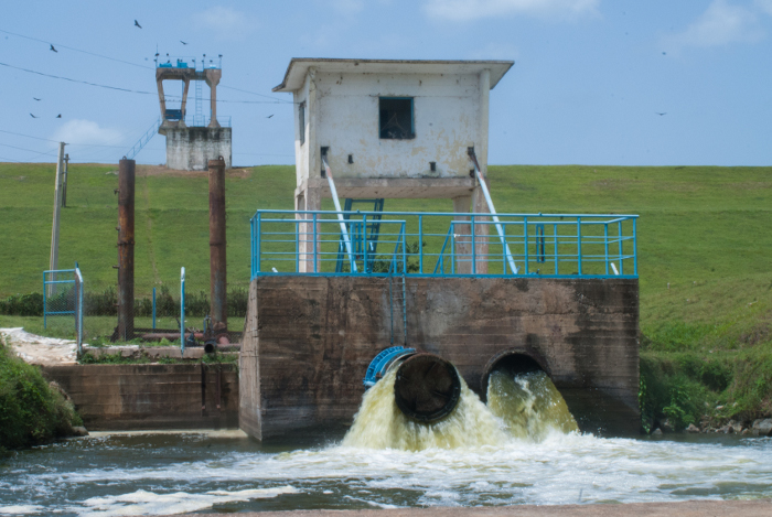 La EIPH en el 2016 prestó servicios asociados al abasto de agua, alcantarillado, drenaje pluvial, saneamiento, investigaciones hidrogeológicas, rehabilitación de plantas potabilizadoras y la determinación de zonas de protección sanitaria en pozos.Foto: Leandro Pérez Pérez/ Adelante/ Archivo Destacan calidad en empresa camagüeyana