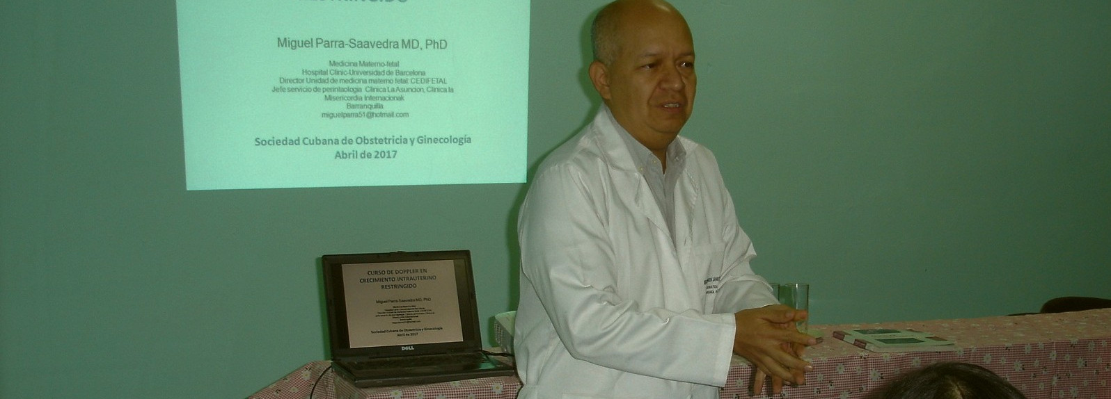 Académico colombiano imparte curso para ginecobstetras en Camagüey