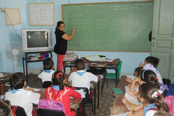 Fotos: Orlando Durán Hernández/Adelante Estudiantes de municipio camagüeyano se preparan para evaluar eficacia de la enseñanza