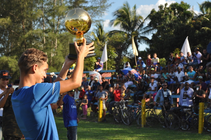 Un Balón de Oro en Minas