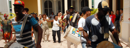 Camagüey arrolla con la conga Los Comandos