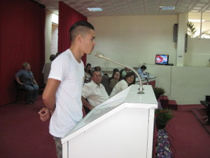 El joven universitario Juan Pablo García, uno de los 749 activistas del Poder Popular En Camagüey.