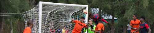 Miuras ganan y marchan segundos en la Liga