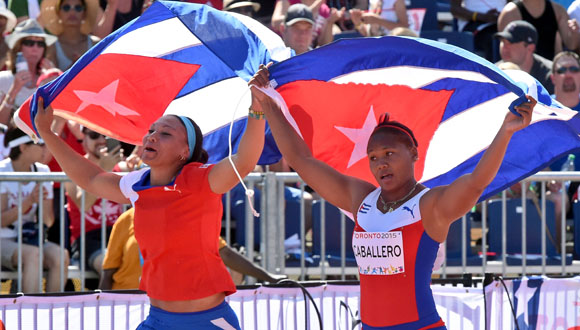 Yaimé Pérez y Denia Caballero en la Copa Cuba de atletismo 2017