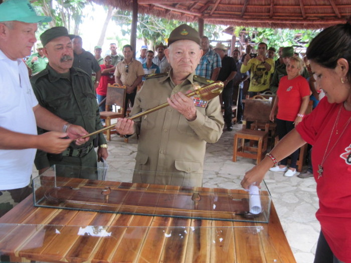 Otorgan sable de Agramonte a Guillermo García