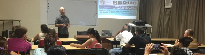 Debaten administración de redes y ciberseguridad