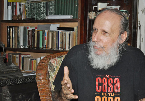 Joel Jover: novedoso colorido en muestra Haikus