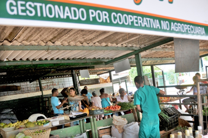 Non-state workers run a third of Cuban service businesses
