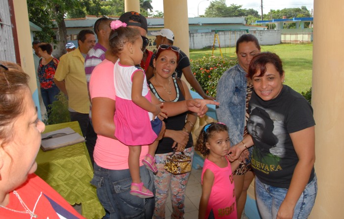 Las máximas autoridades de la juventud a nivel provincial y nacional comprobaron la excelente remodelación del círculo infantil Manuel Zabalo.