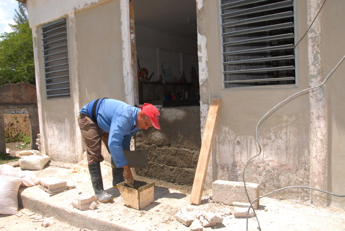 A los 14 locales del seminternado Benito Viñales de la Rosa, perteneciente al Consejo popular Jayamá, se le sumarán en los próximos meses las oficinas administrativas, biblioteca, cocina y el comedor.  