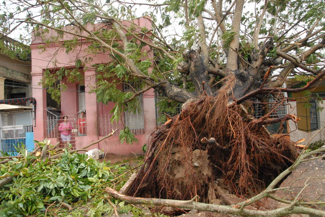 Otro huracán mueve a Cuba
