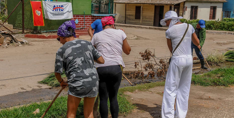 Brigadas artísticas con los damnificados