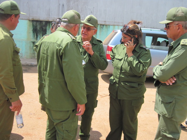 Foto: Del autor Evaluó  el general Espinosa  tareas recuperativas  en Esmeralda
