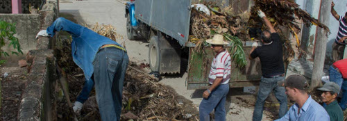 Todos a tirar lo malo a la basura